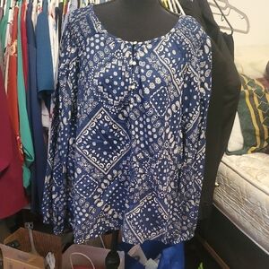 Old Navy Women's Navy Blue Patterned Blouse